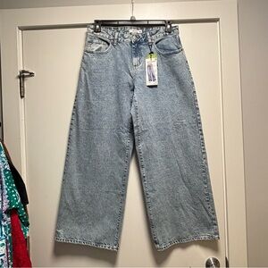 NWT SONG Denim Light Wash Skater Boy Wide Leg Y2K Jeans 7 / 28 100%Cotton
